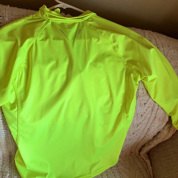 Boomerang neon running jacket - Picture 4 of 4